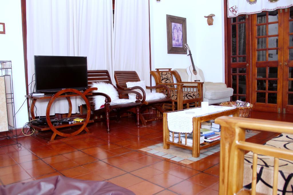 Bethel Rest Homestay Канді Екстер'єр фото