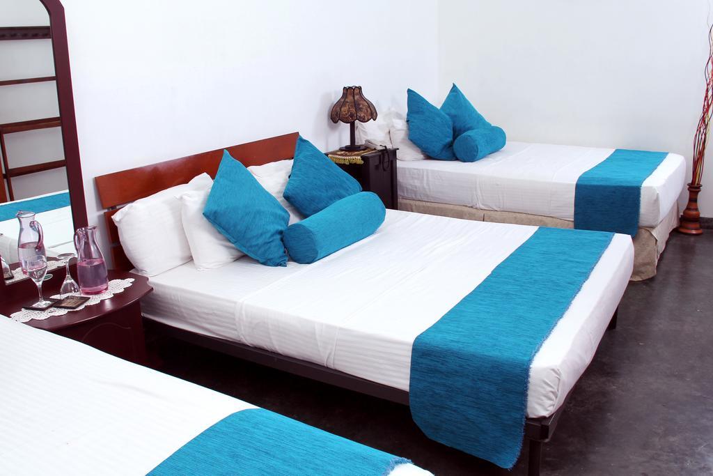 Bethel Rest Homestay Канді Екстер'єр фото