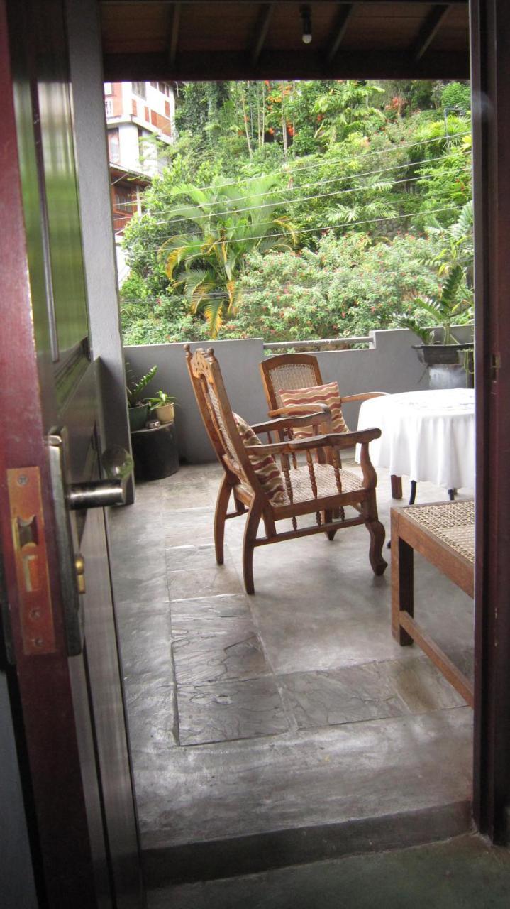 Bethel Rest Homestay Канді Екстер'єр фото